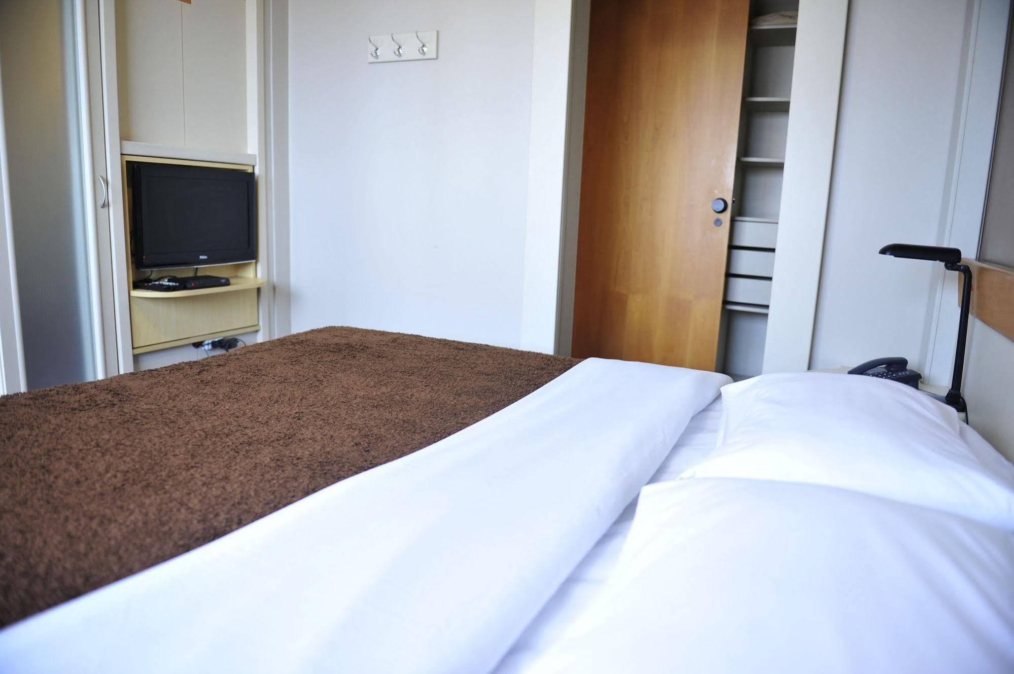Tri Hotel & Flat Caxias カシアス・ド・スル エクステリア 写真