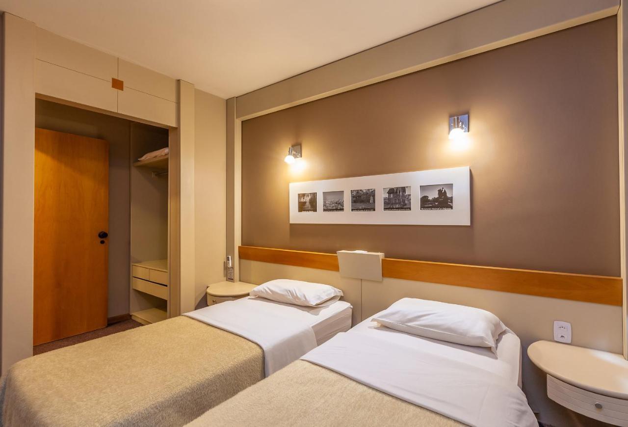 Tri Hotel & Flat Caxias カシアス・ド・スル エクステリア 写真